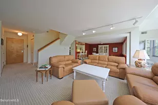 19 Hawthorne Rd, Stockbridge, MA 01262 - Photo 7