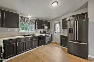 188 North St, Dalton, MA 01226 - Photo 11