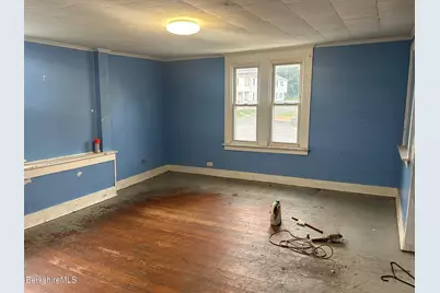 1223 North St, Pittsfield, MA 01201 - Photo 5
