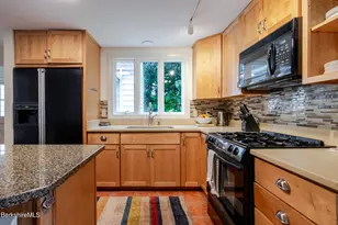 11 Prospect St, Great Barrington, MA 01230 - Photo 11