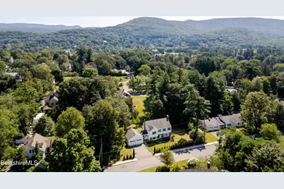 11 Prospect St, Great Barrington, MA 01230 - Photo 41