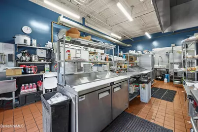 438 North St, Pittsfield, MA 01201 - Photo 13