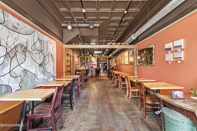 438 North St, Pittsfield, MA 01201 - Photo 3