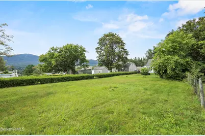 34 Anthony St, Adams, MA 01220 - Photo 27