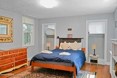 1574-159 Pleasant St, Lee, MA 01238 - Photo 3