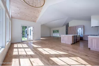 414 S Undermountain Rd, Sheffield, MA 01257 - Photo 15