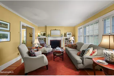 39 Lexington Pkwy, Pittsfield, MA 01201 - Photo 11