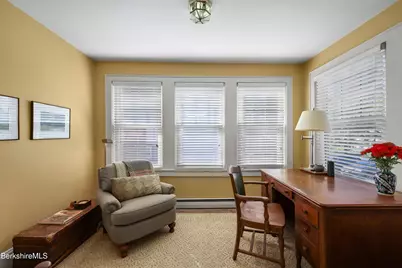 39 Lexington Pkwy, Pittsfield, MA 01201 - Photo 15