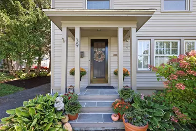 39 Lexington Pkwy, Pittsfield, MA 01201 - Photo 3