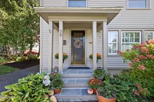 39 Lexington Pkwy, Pittsfield, MA 01201 - Photo 3