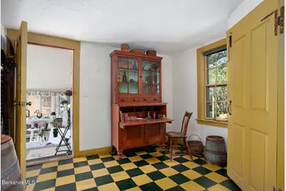 18 Goodrich St, Stockbridge, MA 01262 - Photo 15