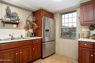 18 Goodrich St, Stockbridge, MA 01262 - Photo 27