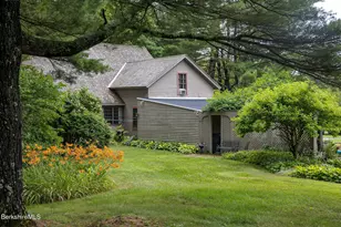 18 Goodrich St, Stockbridge, MA 01262 - Photo 7