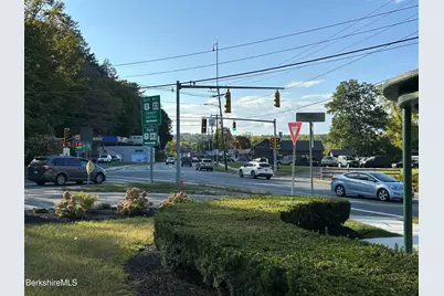 10 Stockbridge Rd, Great Barrington, MA 01230 - Photo 5