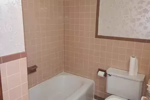 25 Ashley St, Pittsfield, MA 01201 - Photo 11