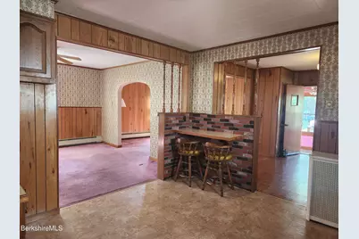 25 Ashley St, Pittsfield, MA 01201 - Photo 7