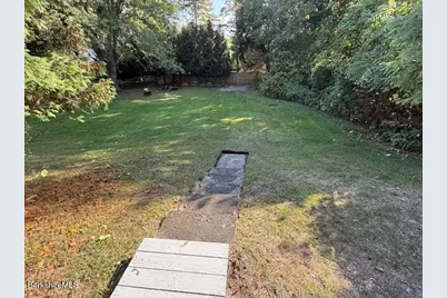 136 Sand Springs Rd, Williamstown, MA 01267 - Photo 15