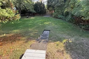 136 Sand Springs Rd, Williamstown, MA 01267 - Photo 15