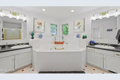 905 West Rd, Sheffield, MA 01230 - Photo 29