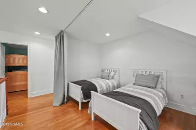 905 West Rd, Sheffield, MA 01230 - Photo 33