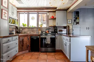 6 Locust St, Great Barrington, MA 01230 - Photo 7