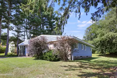 1070 Holmes Rd, Pittsfield, MA 01201 - Photo 3