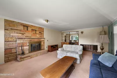 1070 Holmes Rd, Pittsfield, MA 01201 - Photo 5