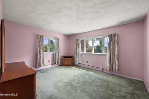 1070 Holmes Rd, Pittsfield, MA 01201 - Photo 19