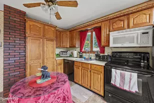 156 Draper Ave, Pittsfield, MA 01201 - Photo 7