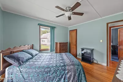 156 Draper Ave, Pittsfield, MA 01201 - Photo 13