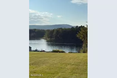 61 Tor Court Ct, Pittsfield, MA 01201 - Photo 3