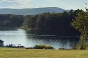 61 Tor Ct Ct, Pittsfield, MA 01201 - Photo 3