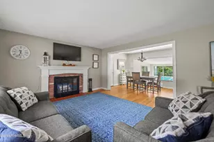 17 Sunnyside Dr, Dalton, MA 01226 - Photo 5