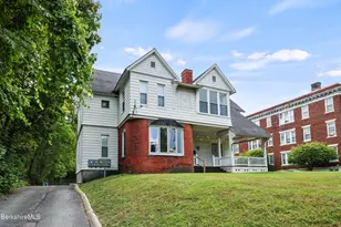 247 South St, Pittsfield, MA 01201 - Photo 9