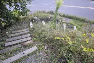 24 Franklin St, North Adams, MA 01247 - Photo 17