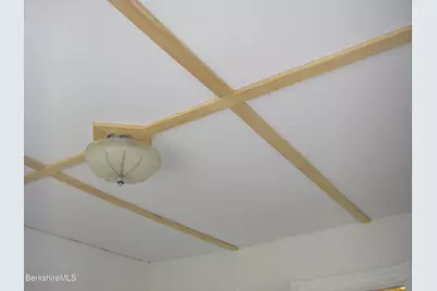 24 Franklin St, North Adams, MA 01247 - Photo 27