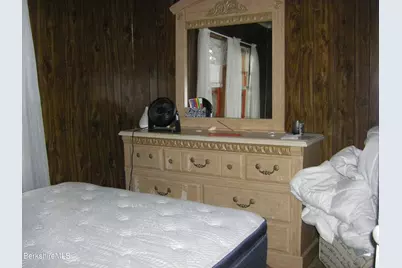 24 Franklin St, North Adams, MA 01247 - Photo 35