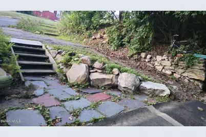 24 Franklin St, North Adams, MA 01247 - Photo 13