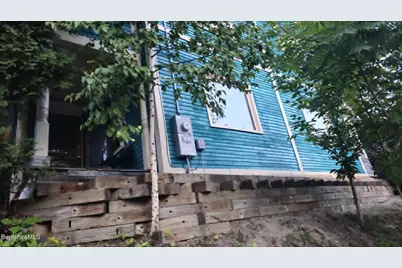 24 Franklin St, North Adams, MA 01247 - Photo 3