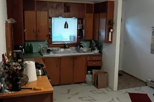 24 Franklin St, North Adams, MA 01247 - Photo 19