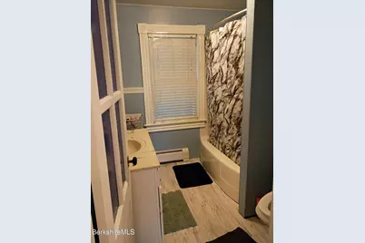 24 Franklin St, North Adams, MA 01247 - Photo 29