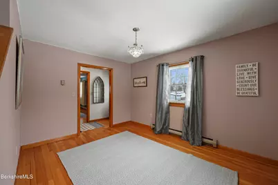 46 Lucille St, Pittsfield, MA 01201 - Photo 13