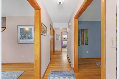 46 Lucille St, Pittsfield, MA 01201 - Photo 7