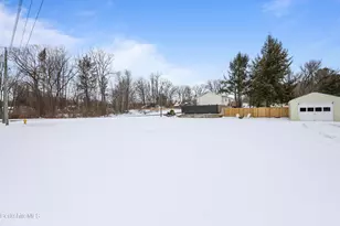 46 Lucille St, Pittsfield, MA 01201 - Photo 5