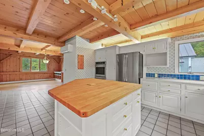 1030 Simonds Rd, Williamstown, MA 01267 - Photo 15