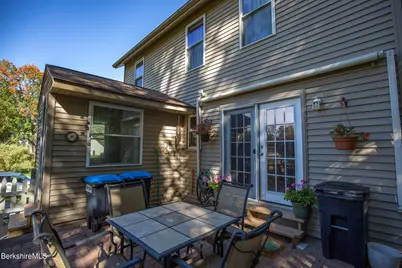 932 Williams St, Pittsfield, MA 01201 - Photo 31