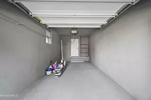 106 Sampson Pkwy, Pittsfield, MA 01201 - Photo 27