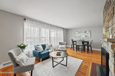 106 Sampson Pkwy, Pittsfield, MA 01201 - Photo 7