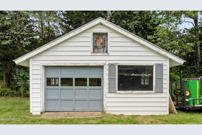 17 Kittredge Rd, Pittsfield, MA 01201 - Photo 39