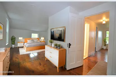190 Willow St, Lee, MA 01238 - Photo 19